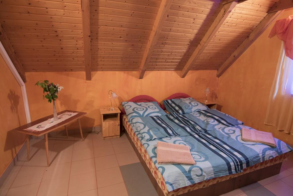 Vulcano Vendégház Kisapati Esterno foto