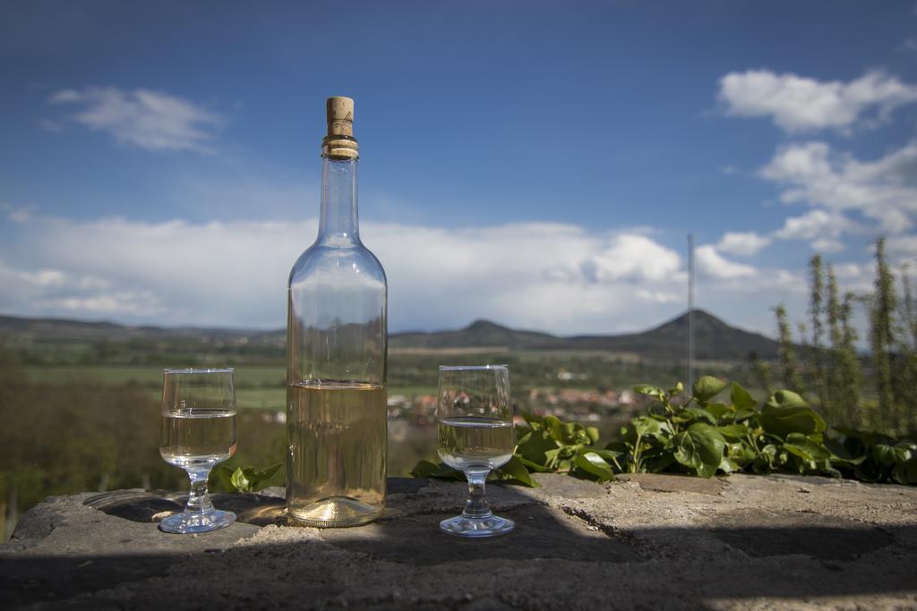 Vulcano Vendégház Kisapati Esterno foto